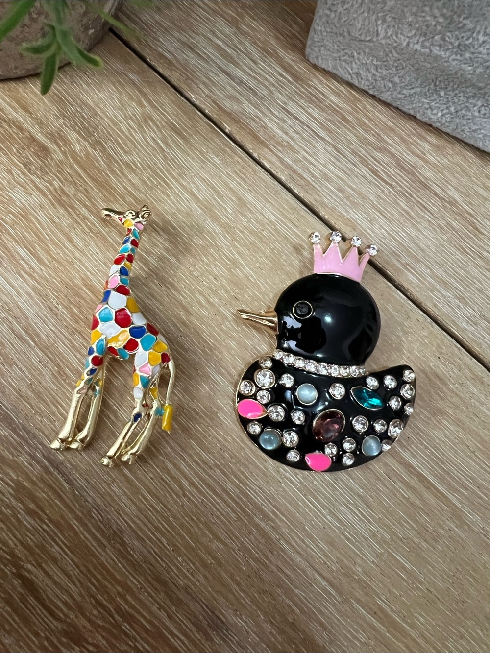 Enamel Giraffe and Jeweled Duck Brooch Set - Black, Multicolor